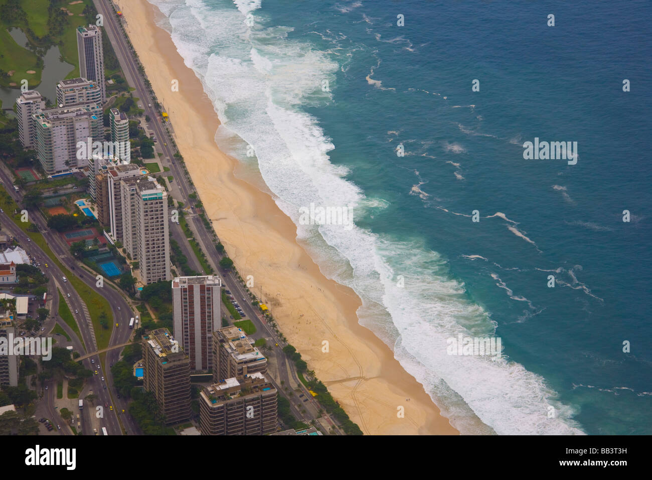 Vue aérienne de Sao Conrado voisinage dans la zone sud de Rio de Janeiro, Brésil Banque D'Images