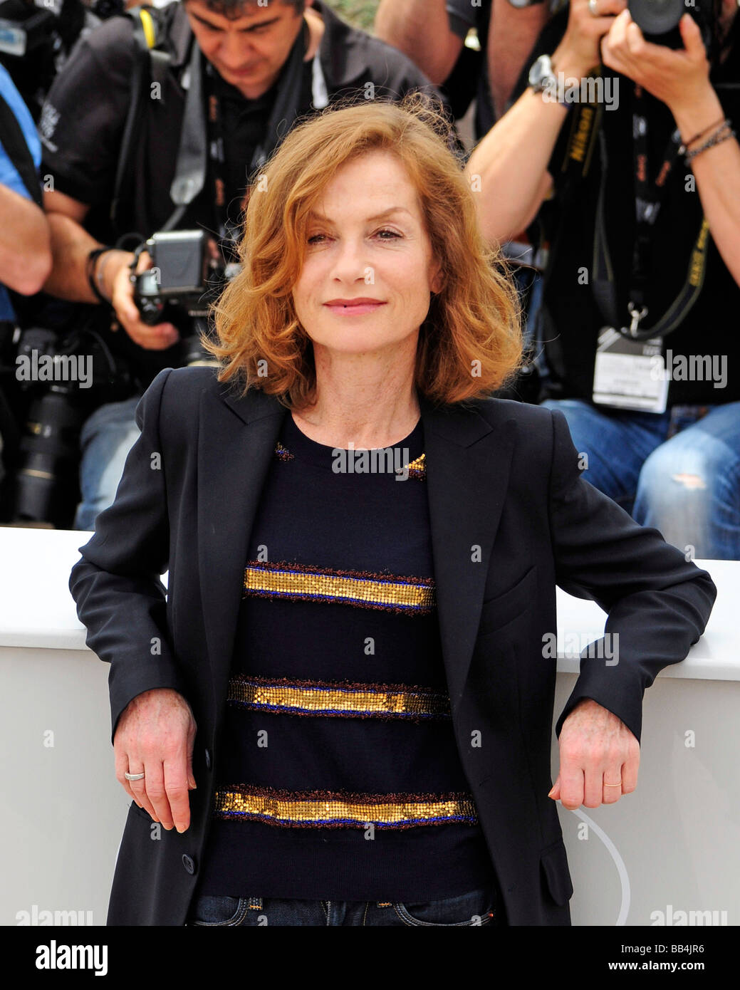 L'actrice française Isabelle Huppert pose lors d'un photocall à venir du 62e festival de Cannes, où elle est le président du jury Banque D'Images