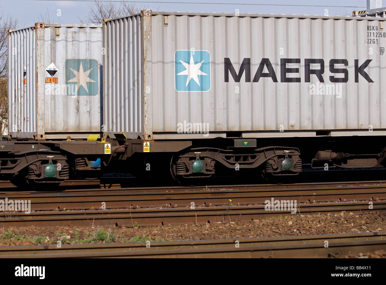 Le fret ferroviaire en attente de transit de et vers le port de Felixstowe, Ipswich, Suffolk, UK. Banque D'Images