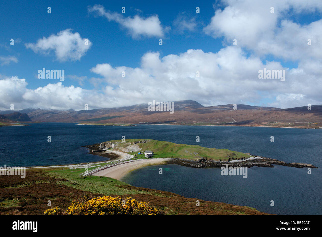 Vue sur le Loch Eriboll et Ard Neakie ancien terminus de traversier de l'île du nord de l'Écosse Sutherland Grande-bretagne UK Banque D'Images