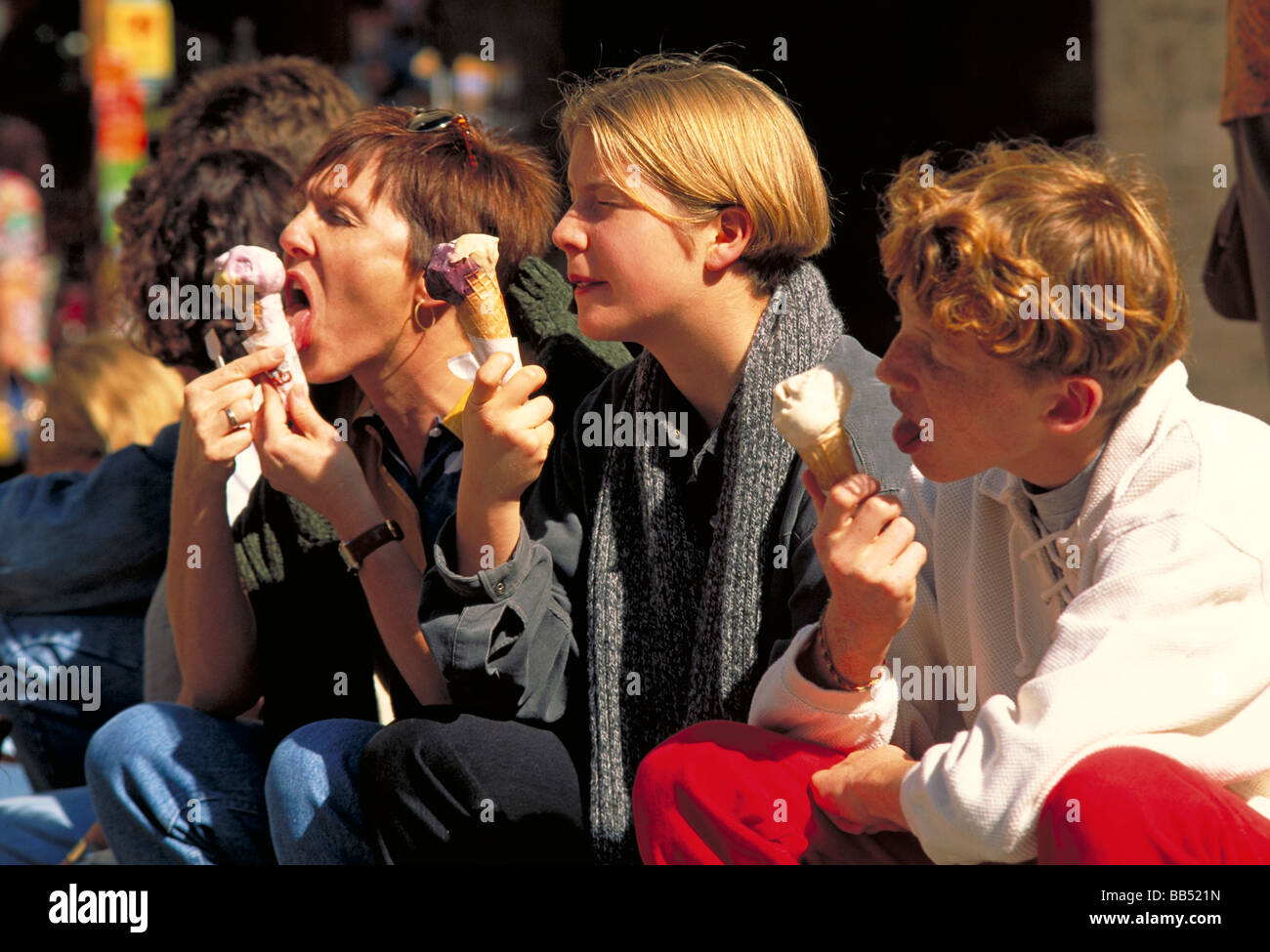 Elk140 2934 Italie Toscane Florence bénéficiant d'un gelato Italian ice cream Banque D'Images