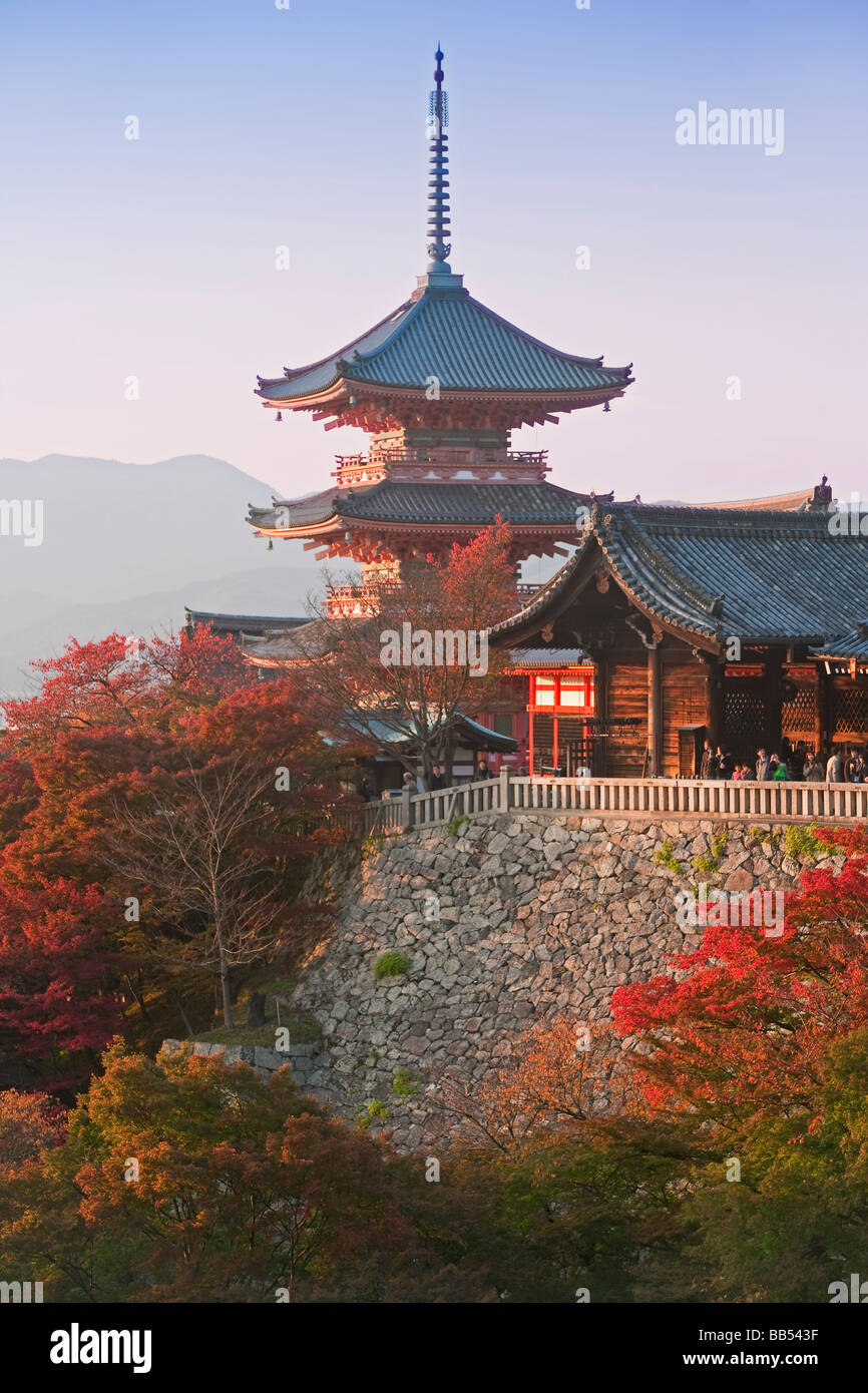 Le Temple Kiyomizu-dera, Kyoto, région du Kansai, Honshu, Japon, Asie Banque D'Images