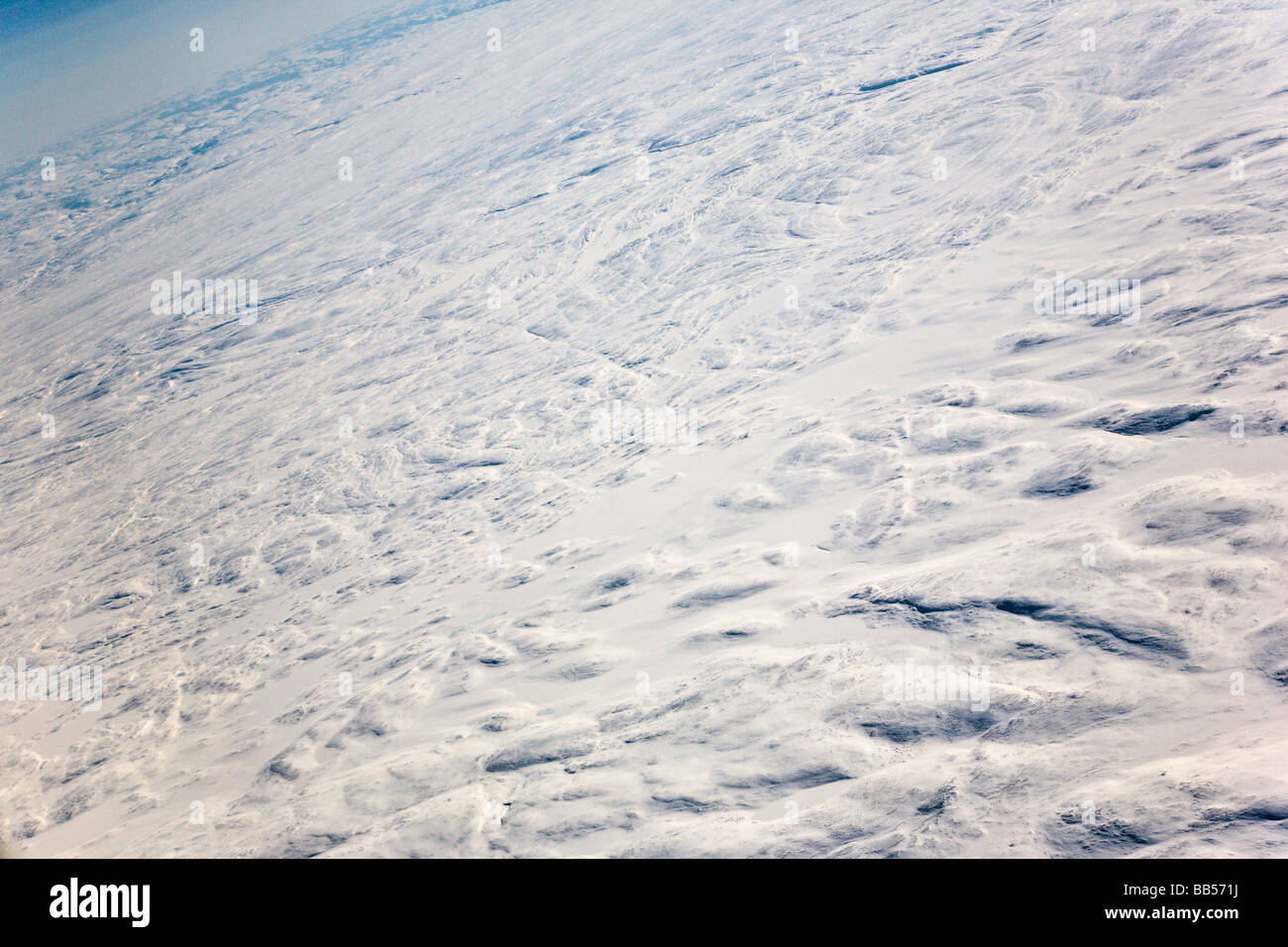 L'awe-inspiring calotte polaire peut être vu dans cette vue à partir d'un avion, en provenance de Francfort, Allemagne, à Washington, DC. Banque D'Images