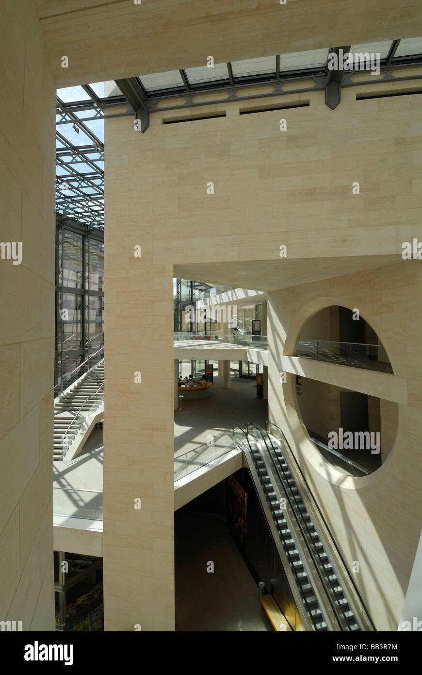 Berlin Allemagne nouvelle aile du musée de l'histoire allemande Deutsches Historisches Museum conçu par IM Pei Banque D'Images