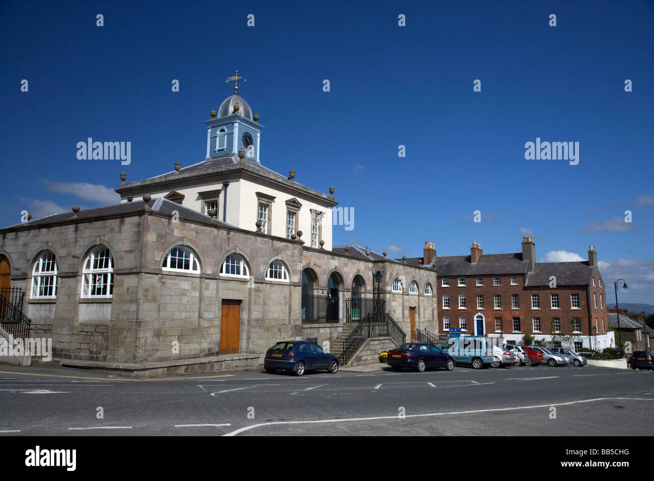 Le Palais de Hillsborough Square situé dans le comté de Hillsborough en bas de l'Irlande du Nord Banque D'Images