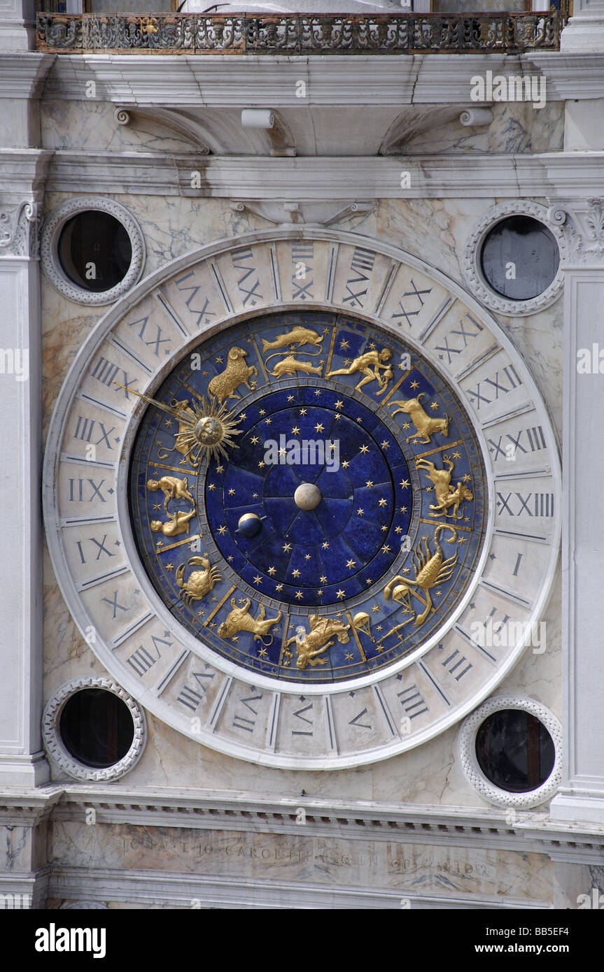 La tour de l'horloge, la Place Saint-Marc, Venise, Venise, Vénétie, province de l'Italie Banque D'Images