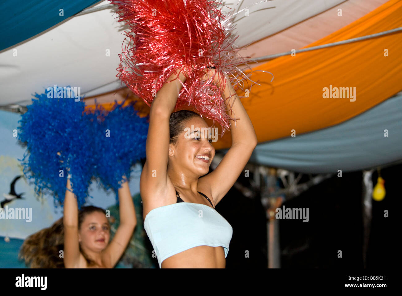 Dance Club ados et les filles ont de Saint Louis Corossol Festival St Barts Banque D'Images
