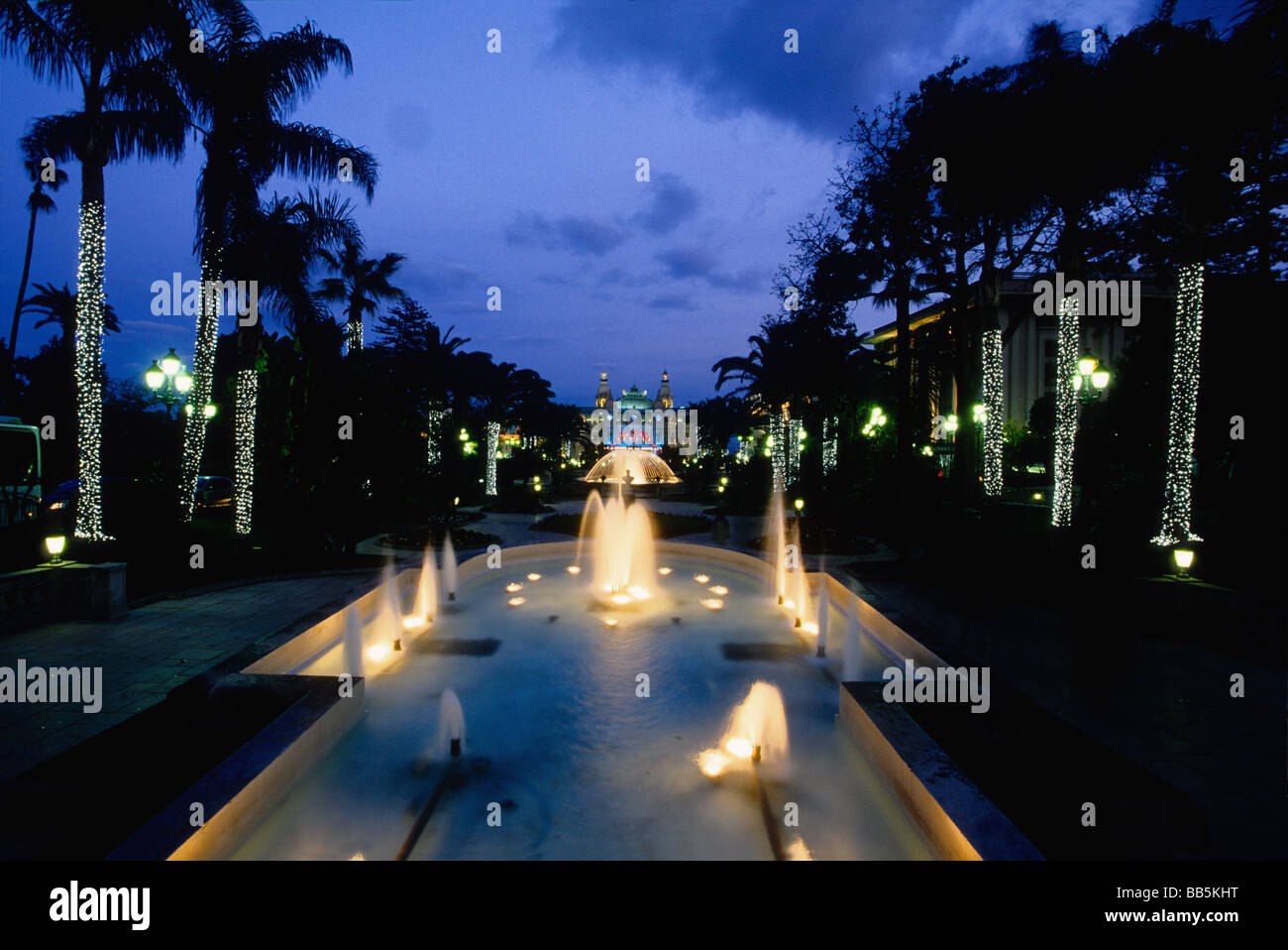 Décoration intérieure pendant la période de Noël sur la place du Casino Palace à Monaco Banque D'Images