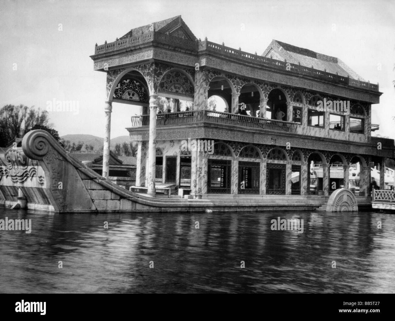 Géographie / voyage, Chine, Beijing, Palais d'été, bateau en marbre, érigé pour la première fois en 1755, restauré en 1893, photo XXe siècle, Banque D'Images