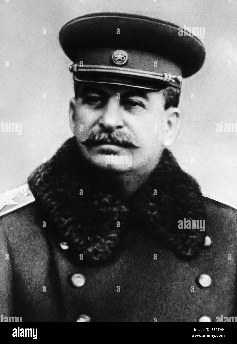 Staline (Joseph Vissarionovich Dzhughashvili), 21.12.1879 - 5.3.1953, politicien soviétique, secrétaire général du Parti communiste de l'Union soviétique 3.4.1922 - 5.3.1953, portrait des années 1940, Banque D'Images