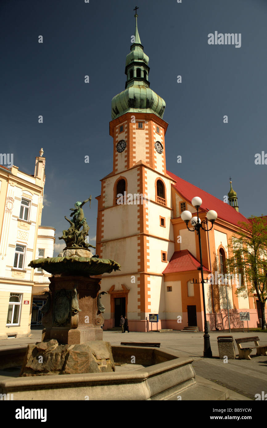 Église St Jacobs place vieille Sokolov, République Tchèque Banque D'Images