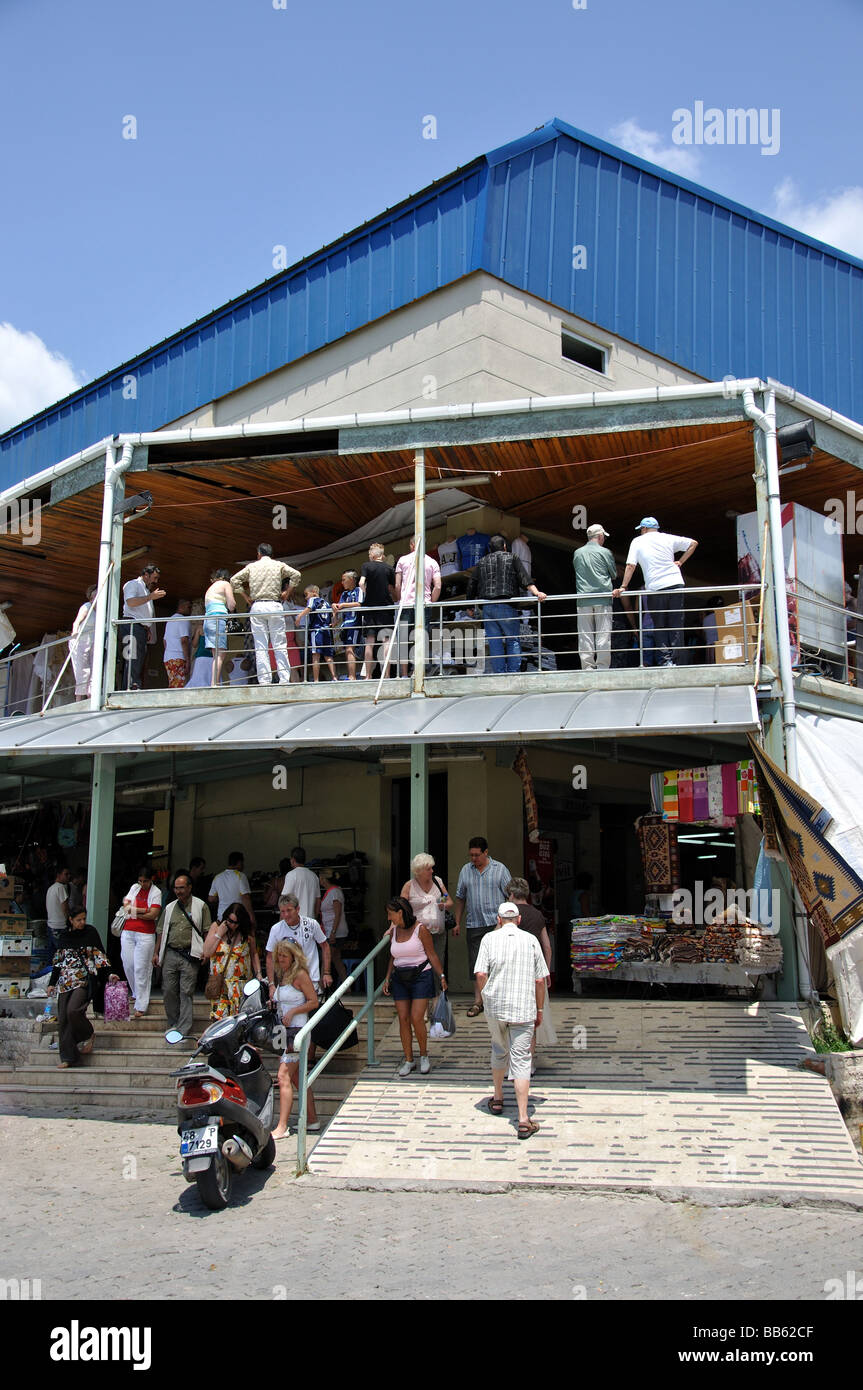 Marché intérieur, Icmeler, péninsule de Datca, province de Mulga, République de Türkiye Banque D'Images