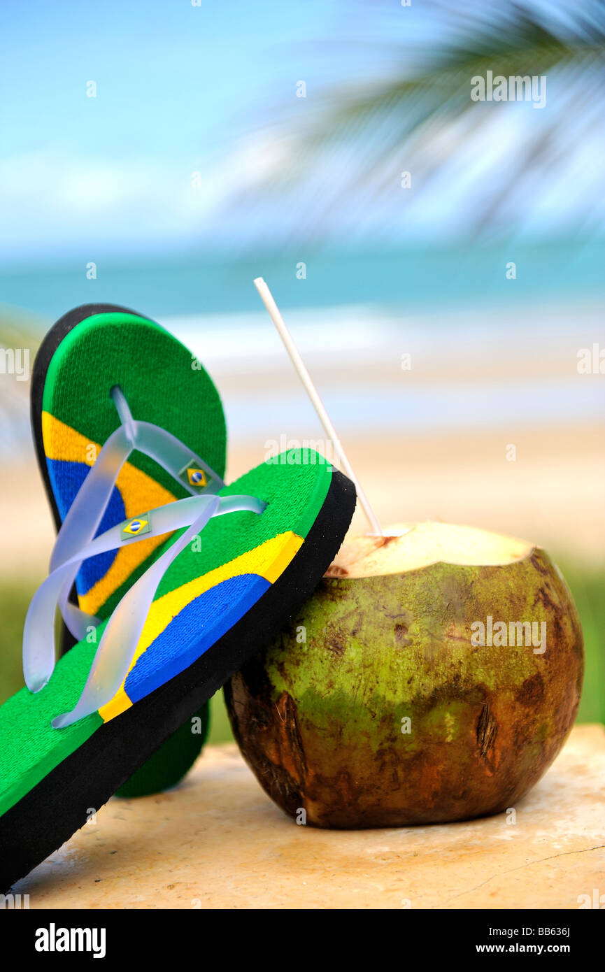 Flipflop brésilien sur la plage au Brésil à Porto de Galinhas, l'état de Pernambuco. Banque D'Images