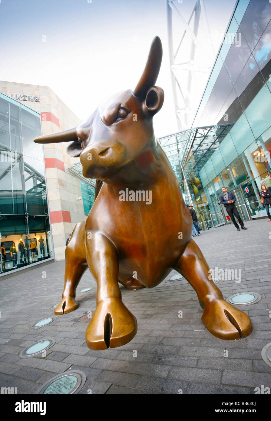 L'extérieur de la statue Bull centre commercial Bullring, Birmingham. Banque D'Images