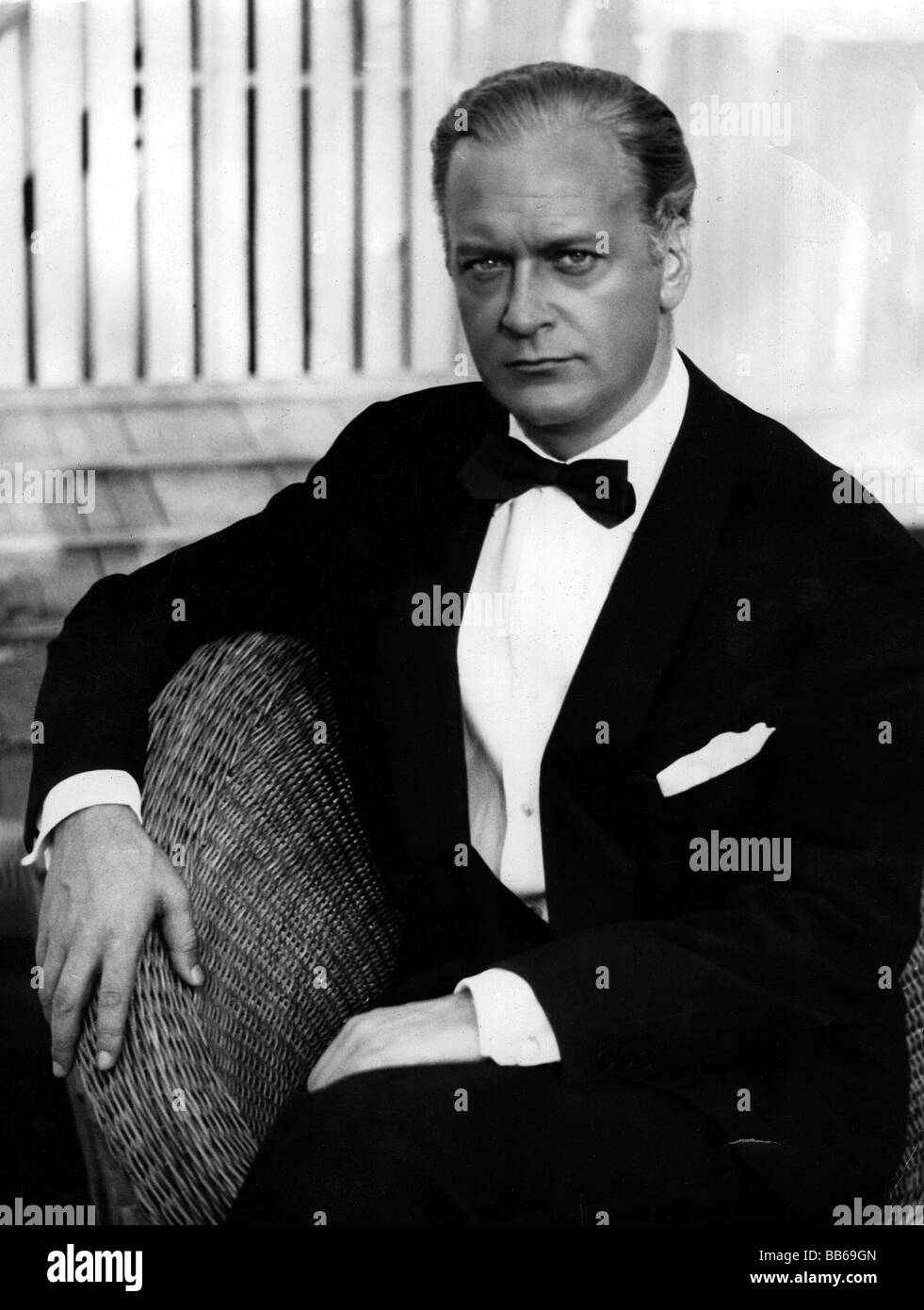 Actor suit tie Banque d'images noir et blanc - Alamy
