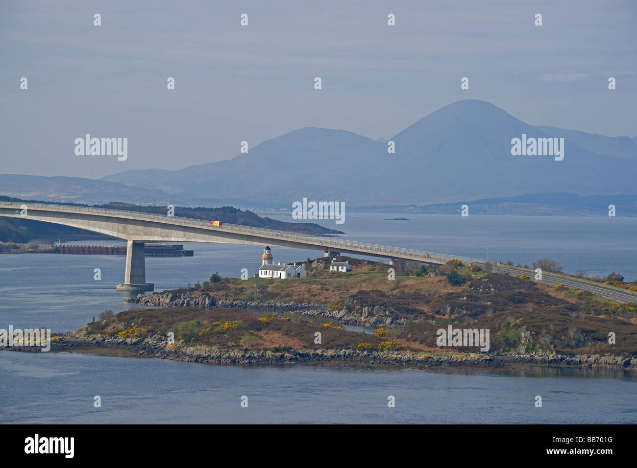 Skye bridge de Kyle of Lochalsh Highland region Ecosse Avril 2009 Banque D'Images