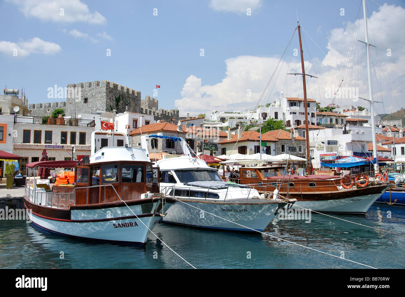 Vue sur le port, Marmaris, Içmeler Péninsule, Mulga Province, Turkey Banque D'Images