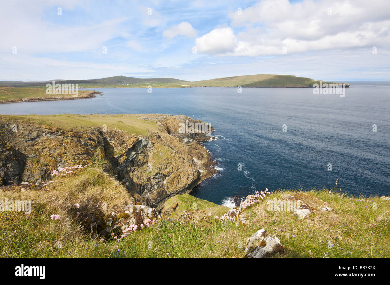 Vue d'Haroldswick de vif de Hamar, Unst, Shetland, UK Banque D'Images