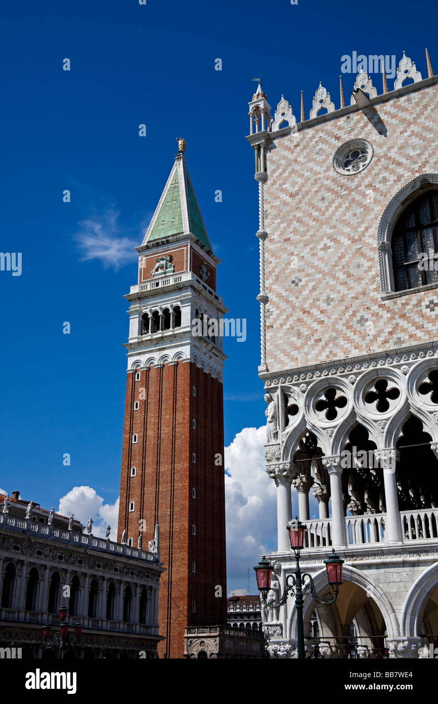 Le Campanile, Venise, Italie, Europe Banque D'Images