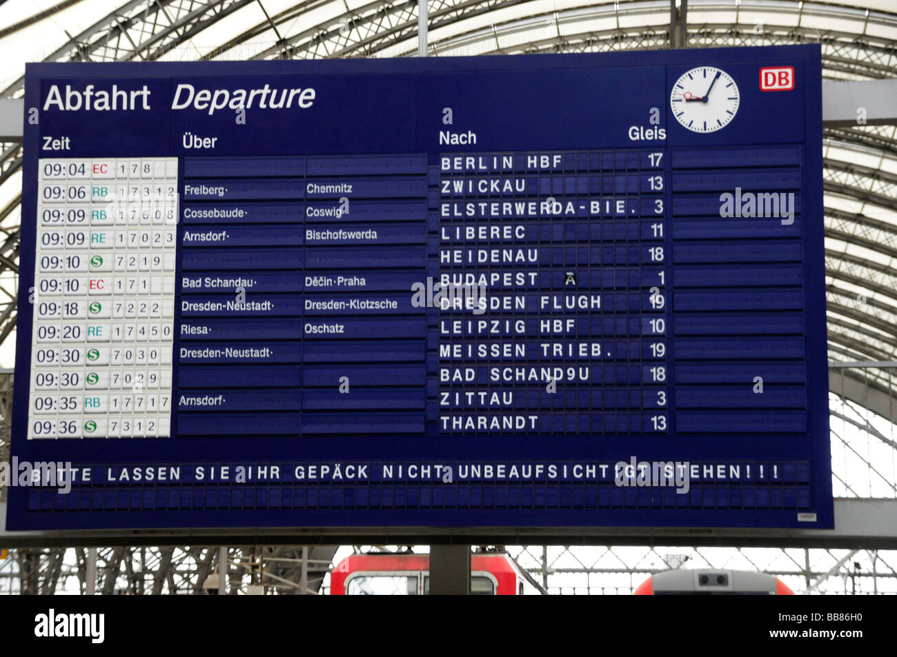 Carte de départ, la gare, Dresde, Saxe, Allemagne, Europe Banque D'Images