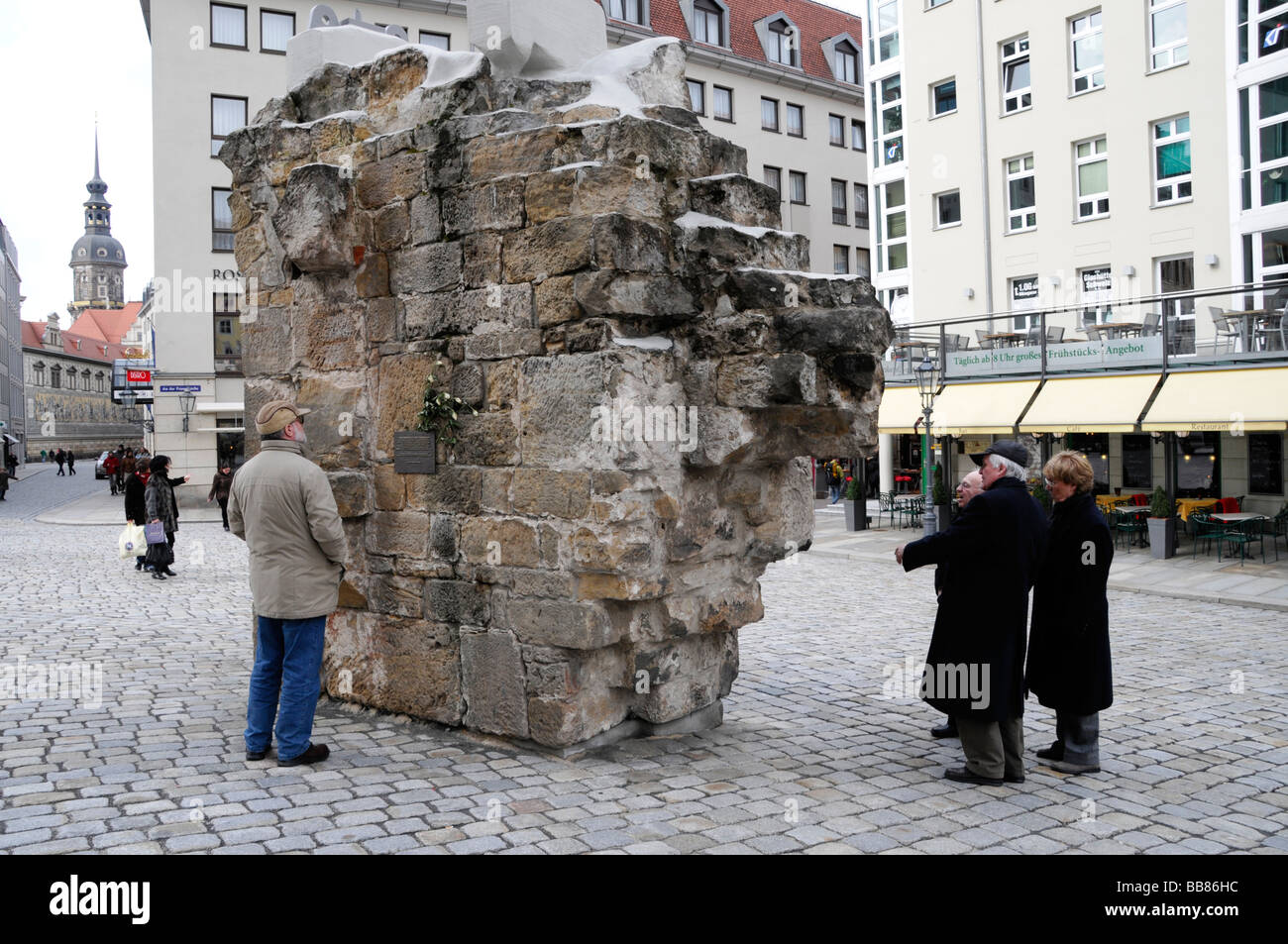 Vestiges de la cuppola comme souvenir, la Frauenkirche, église Notre Dame, Dresde, Saxe, Allemagne, Europe Banque D'Images