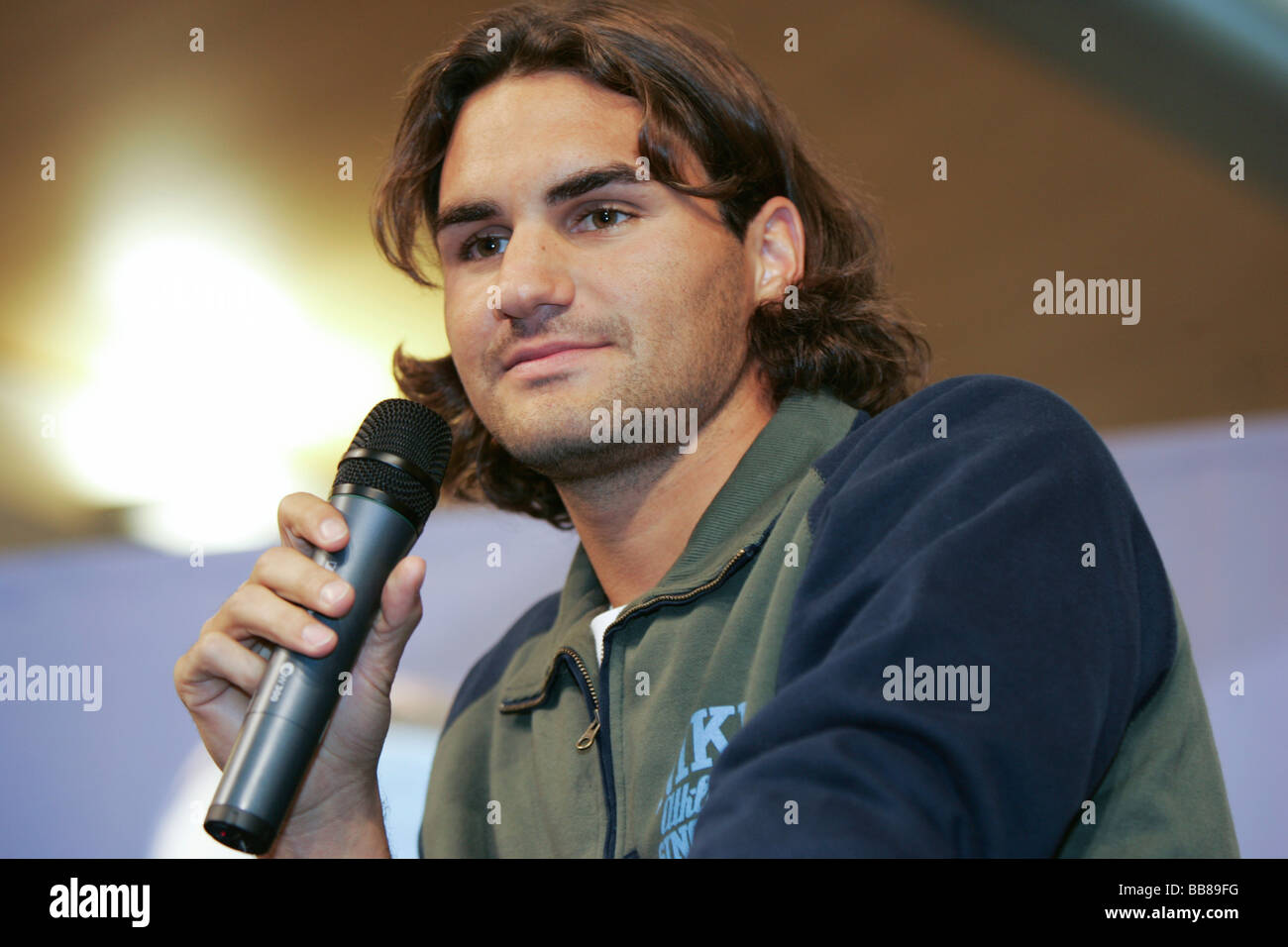 Le joueur de tennis suisse Roger Federer au cours d'un entretien à l'Emmencenter à Emmen, Suisse Banque D'Images