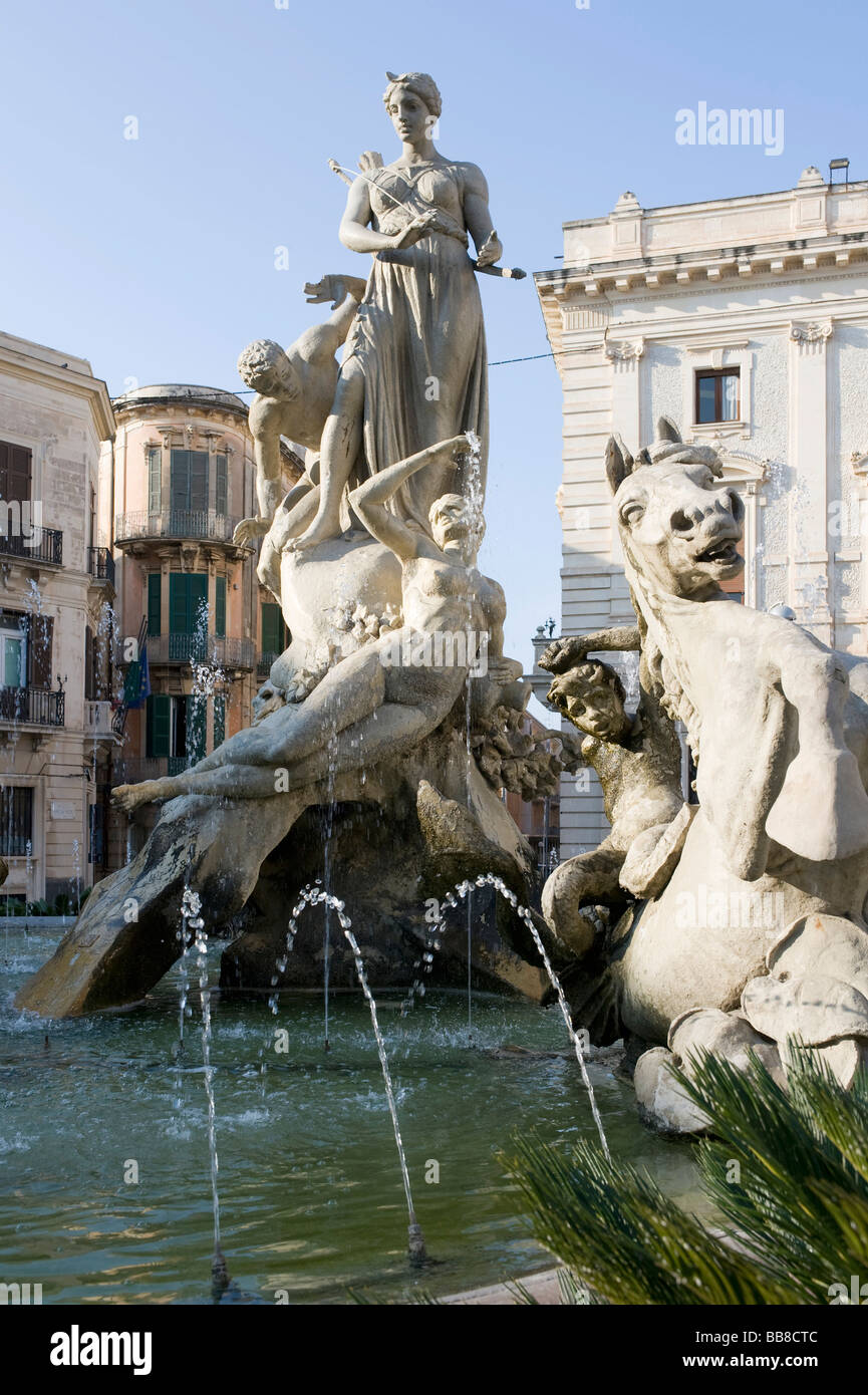Fontaine d'Artemis, Syracuse, Sicile, Italie Banque D'Images