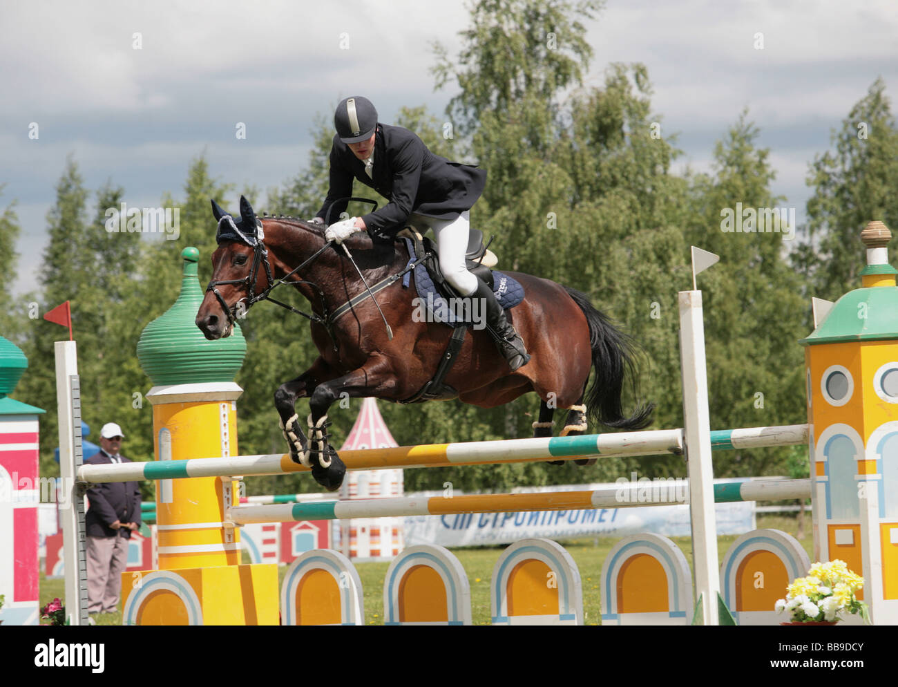 Saut à cheval sur obstacle Banque D'Images