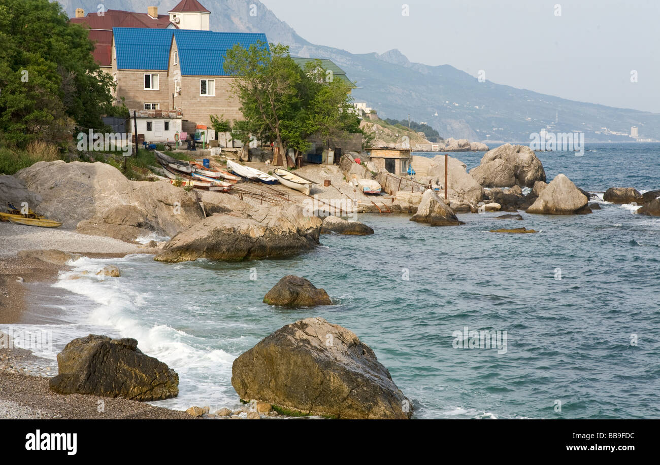 Côte de la mer de pierreux à Foros Ville, Crimea, Ukraine Banque D'Images