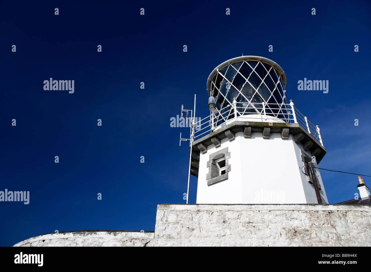 Le point noir whitehead lighthouse le comté d'Antrim en Irlande du Nord Banque D'Images