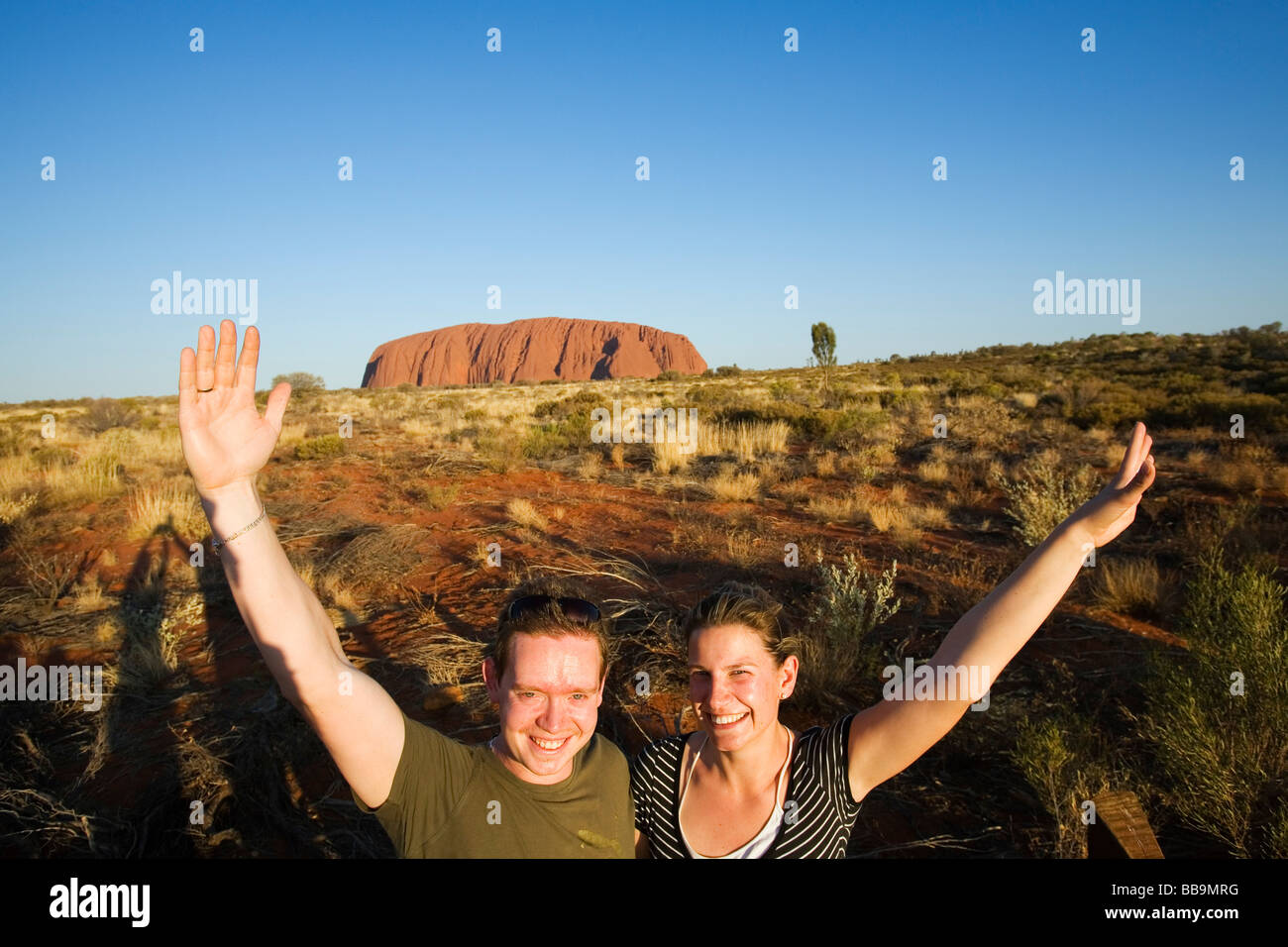 Maison de vacances couple à Uluru (Ayers Rock). Le Parc National d'Uluru-Kata Tjuta, Territoire du Nord, Australie Banque D'Images
