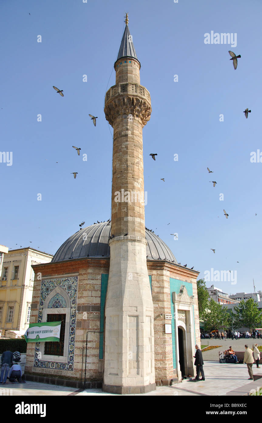 Mosquée Yali, place Konak, district de Konak, Izmir, province d'Izmir, République de Türkiye Banque D'Images