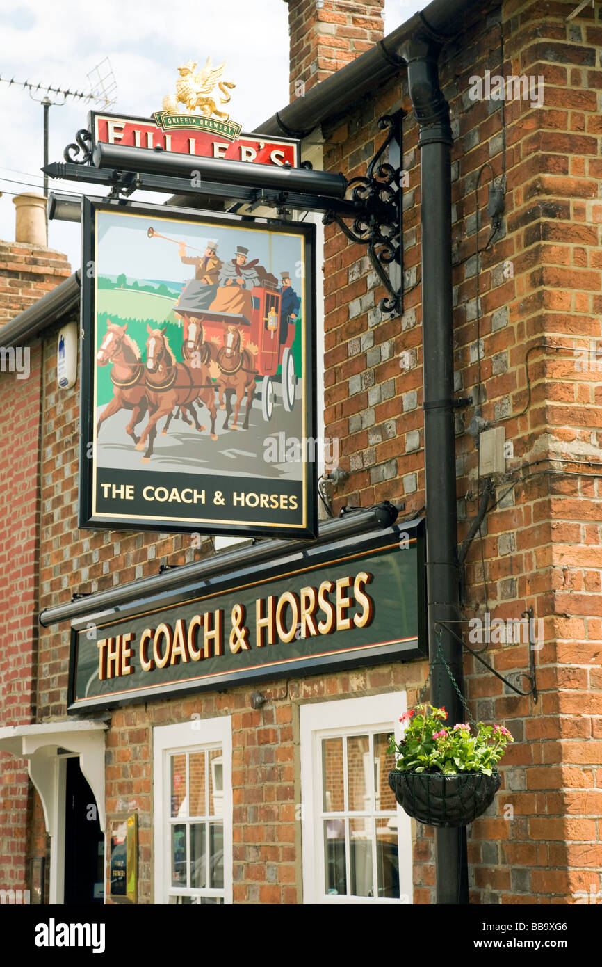 Enseigne de pub à l'extérieur de l'entraîneur et les chevaux pub à Wallingford, Oxfordshire, UK Banque D'Images