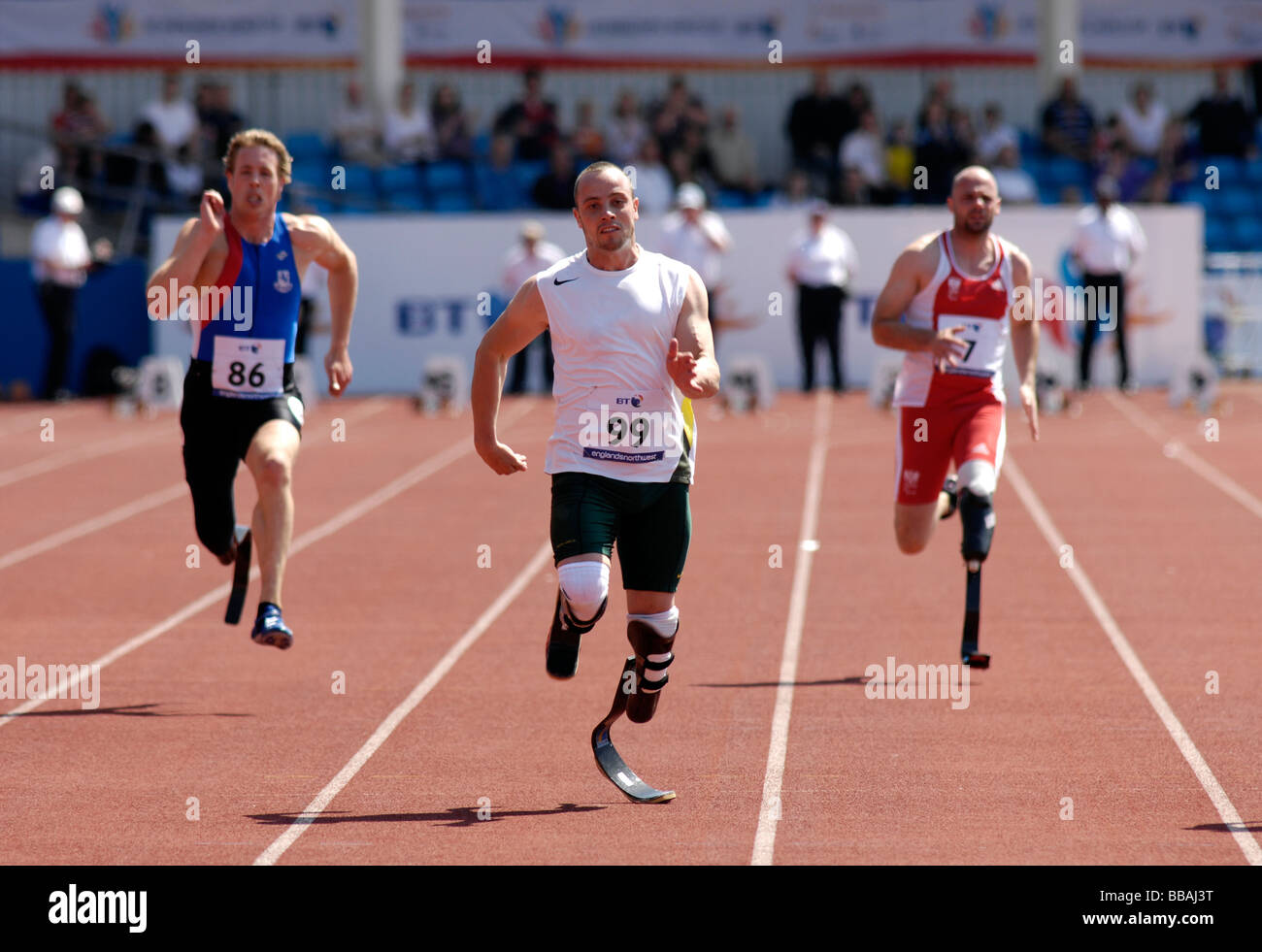 Oscar Pistorius remporte le 100 mètres T44 course à la coupe du monde paralympique, Manchester Banque D'Images