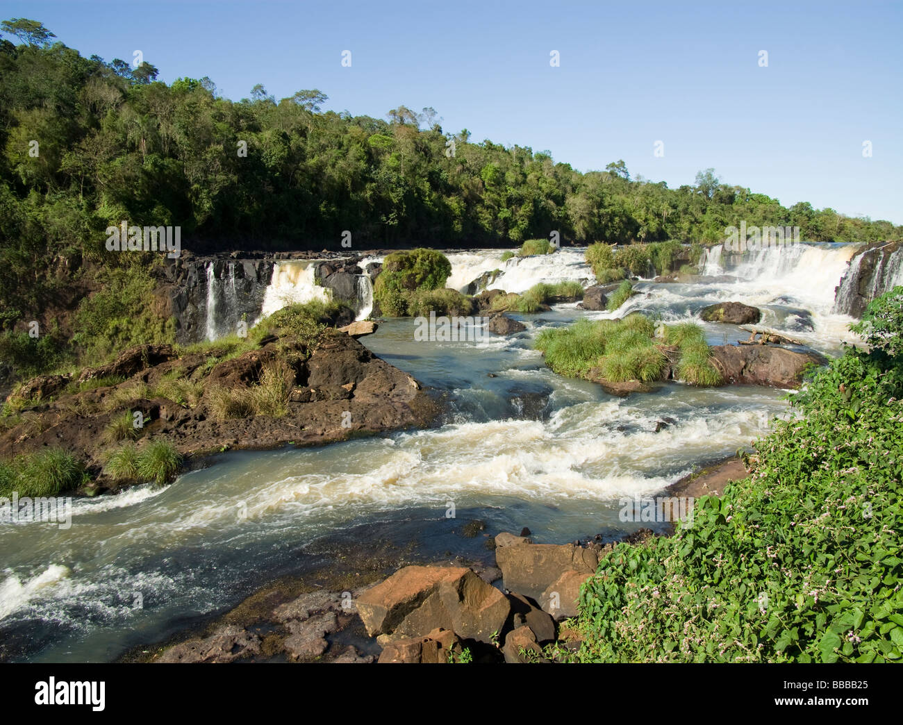Le Paraguay.Ministère Alto Paraná.les cascades de la rivière lundi. Banque D'Images
