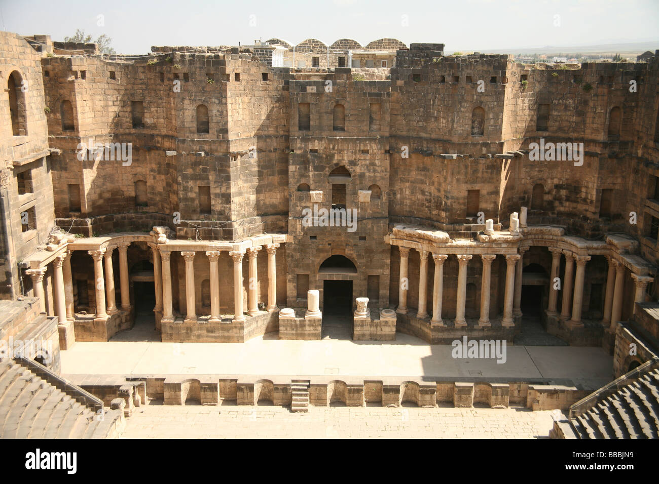 Amphithéâtre romain Bosra Syrie Photo Stock - Alamy