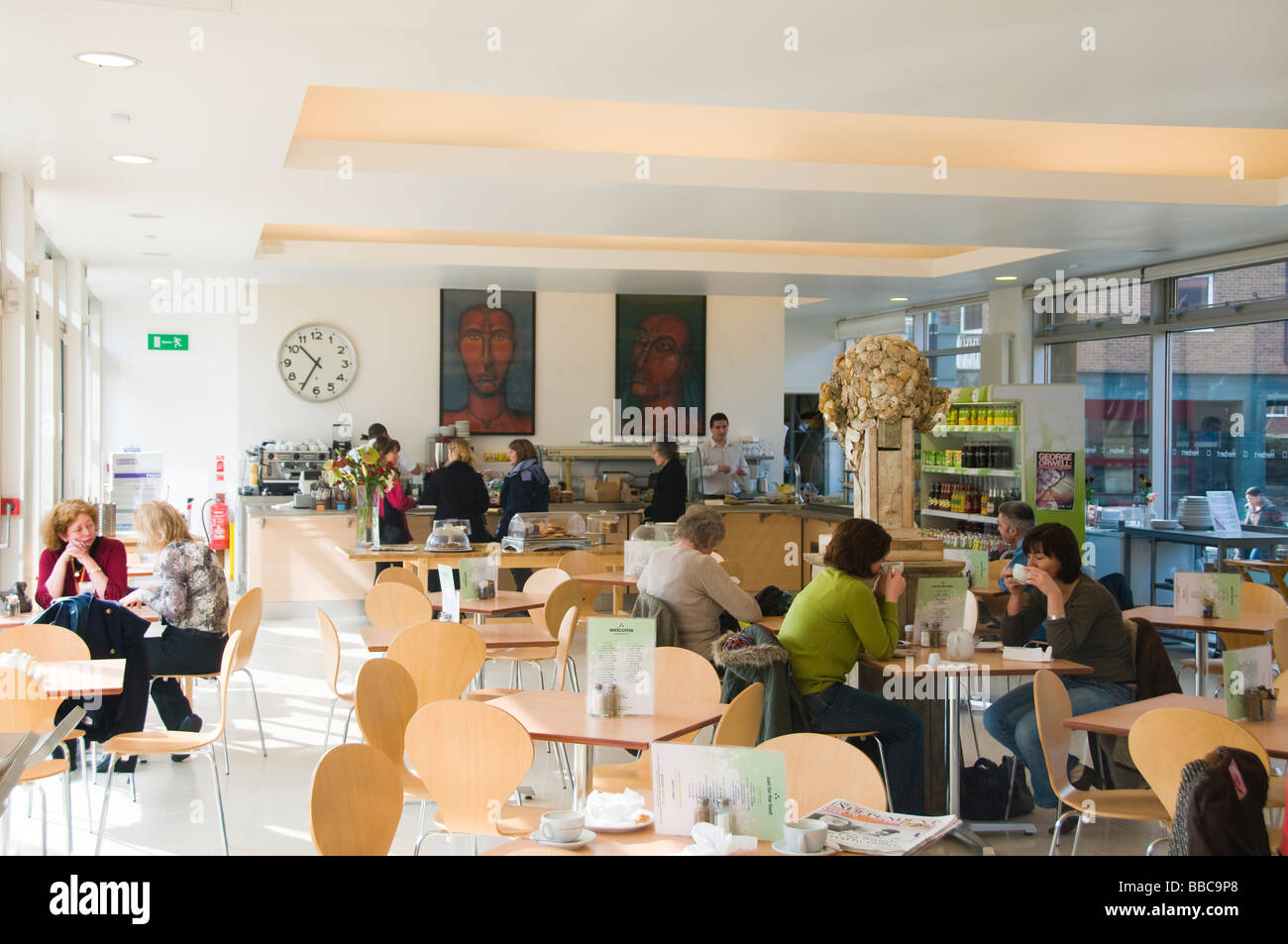 Le restaurant et café à Herbert Art Gallery and Museum de Grande-Bretagne Banque D'Images