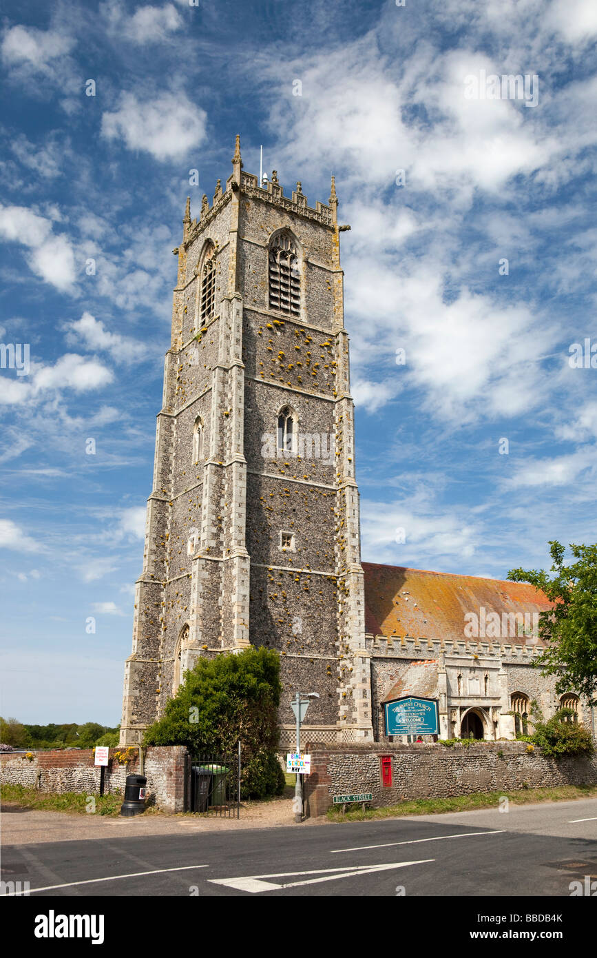 UK Angleterre Norfolk Winterton sur la Sainte Trinité et l'église All Saints monument grande tour Banque D'Images