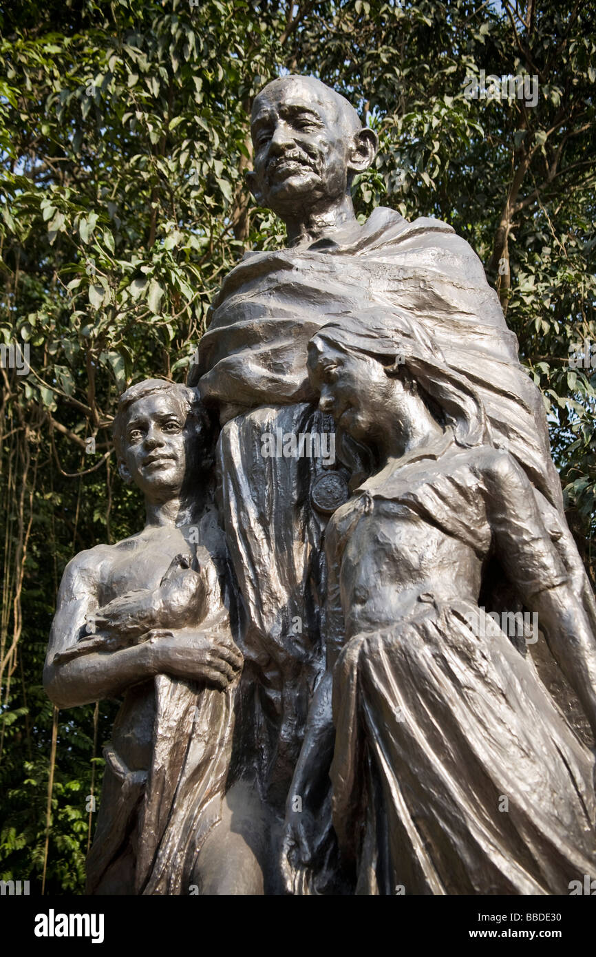 Statue du Mahatma Gandhi, à la Gandhi Smriti, 5 Tees January Marg, New Delhi, Delhi, Inde Banque D'Images