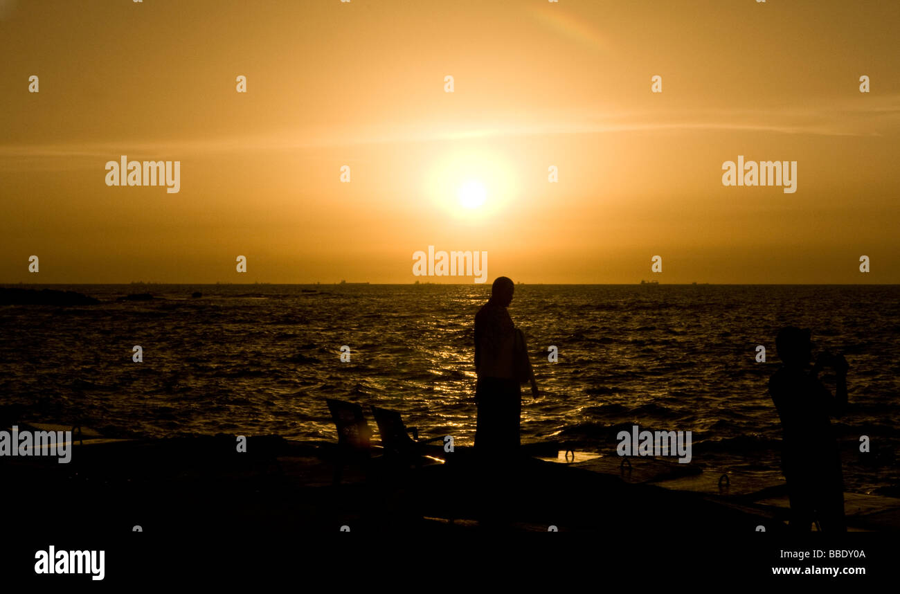 Un romantique coucher de soleil à Fort Qaitbey à Alexandria Egypte Banque D'Images
