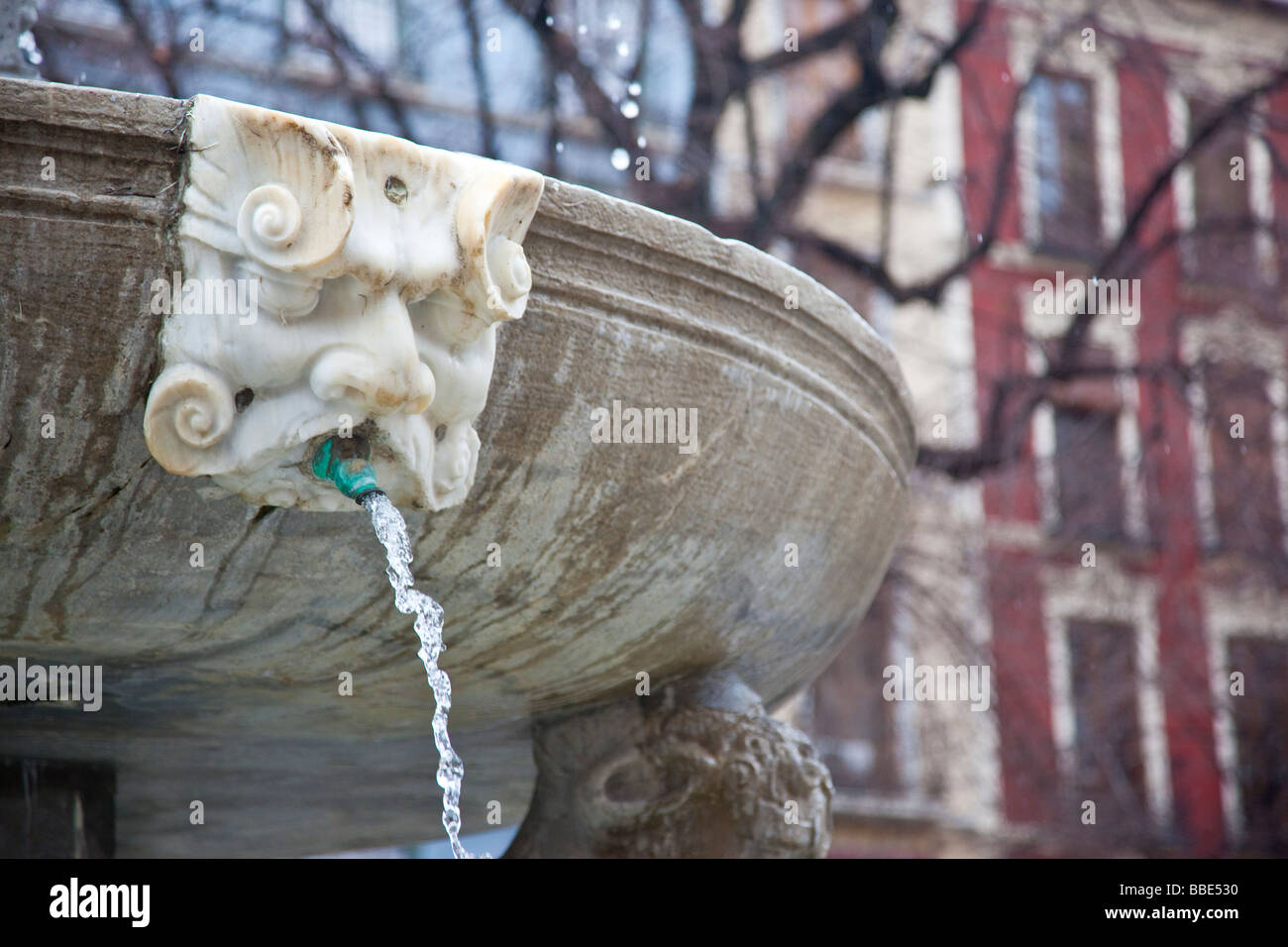 Fontaine des géants dans Plaza Bib Rambla Grenade Espagne Banque D'Images