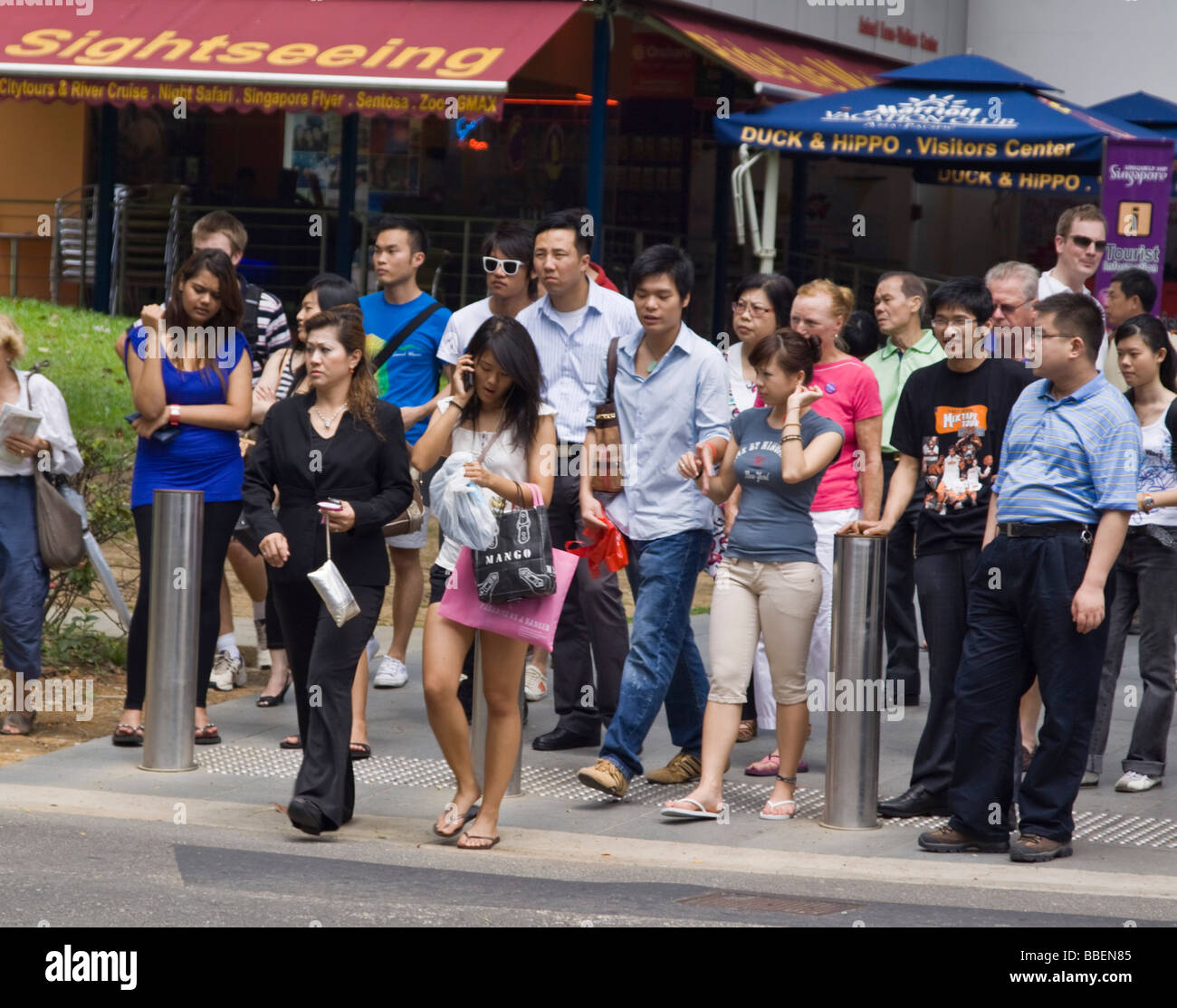 Zone commerçante d'Orchard road personnes Singapur Asie Singapour Banque D'Images