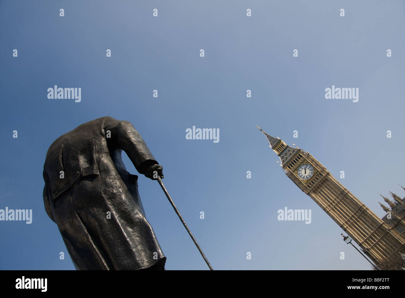 Winston Churchill Statue et BigBen Banque D'Images
