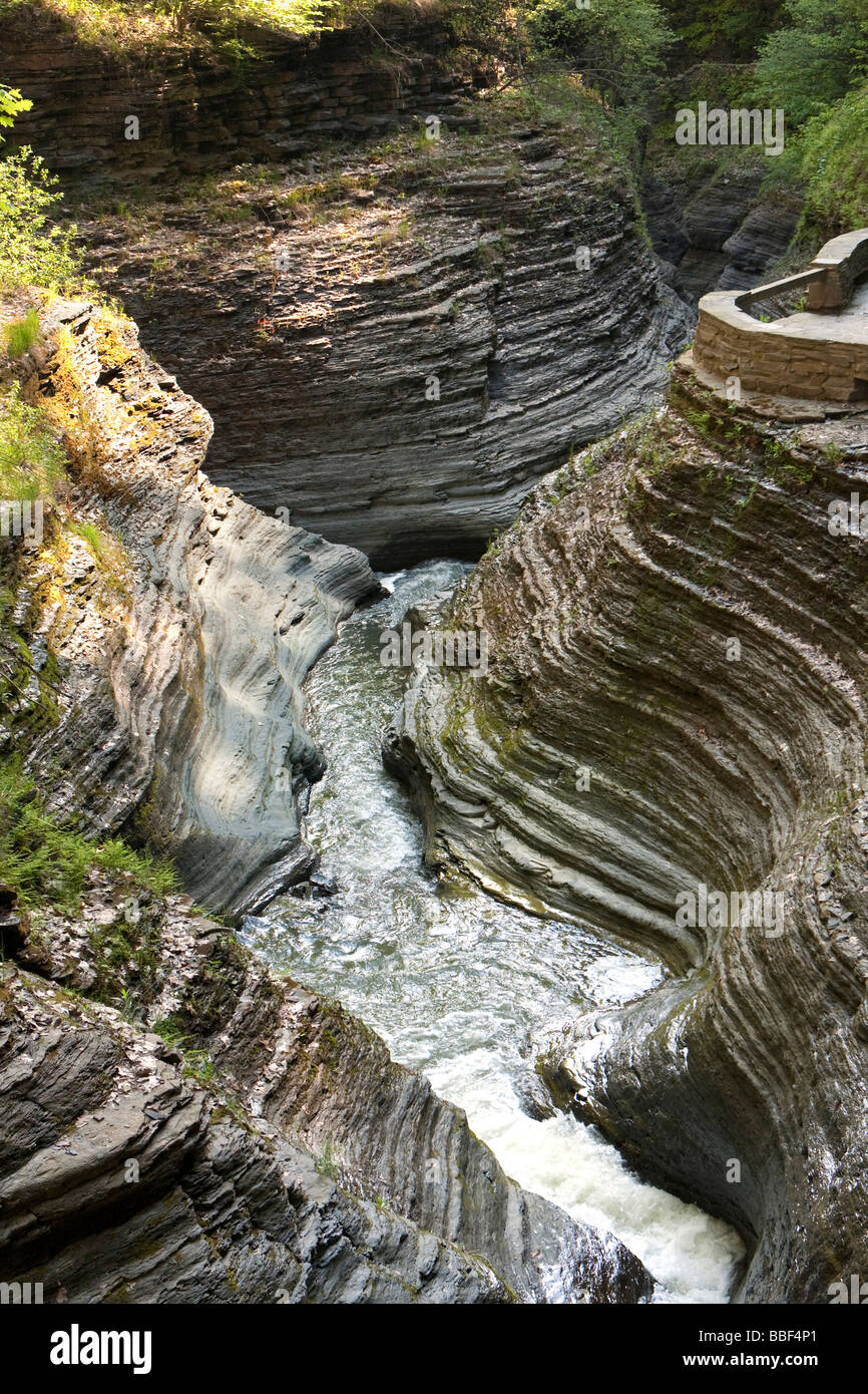 La Gorge à Watkins Glen New York State Park. Randonnée dans la gorge avec 19 superbes cascades. Banque D'Images