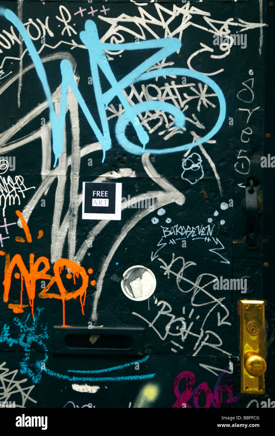 Porte avant, graffiti, New York Banque D'Images