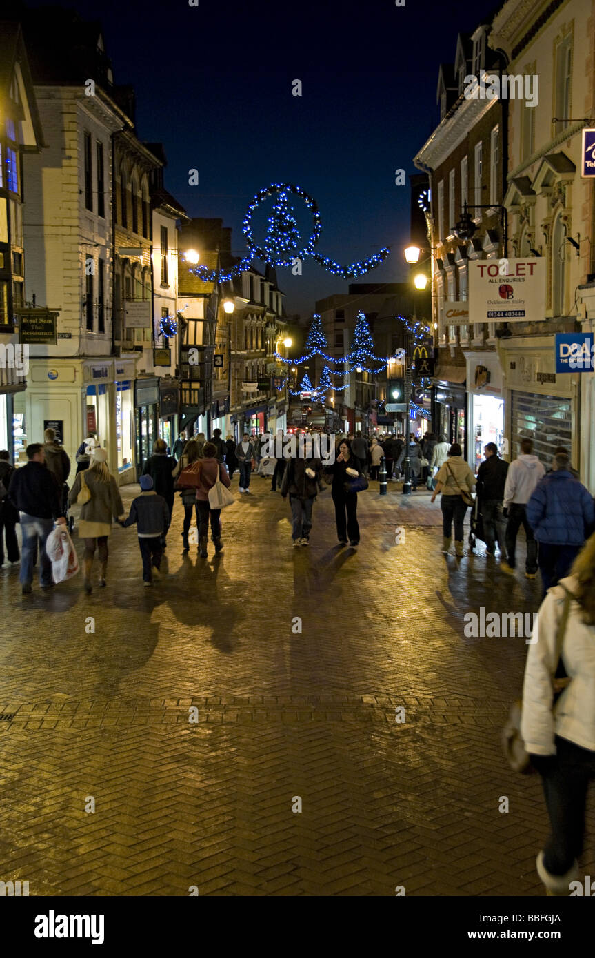 Vues de Shrewsbury et des rues commerçantes et des signes Banque D'Images