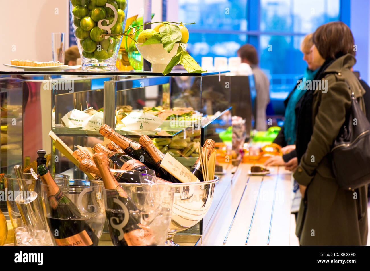 Le centre commercial de Westfield, le développement de la ville blanche Banque D'Images