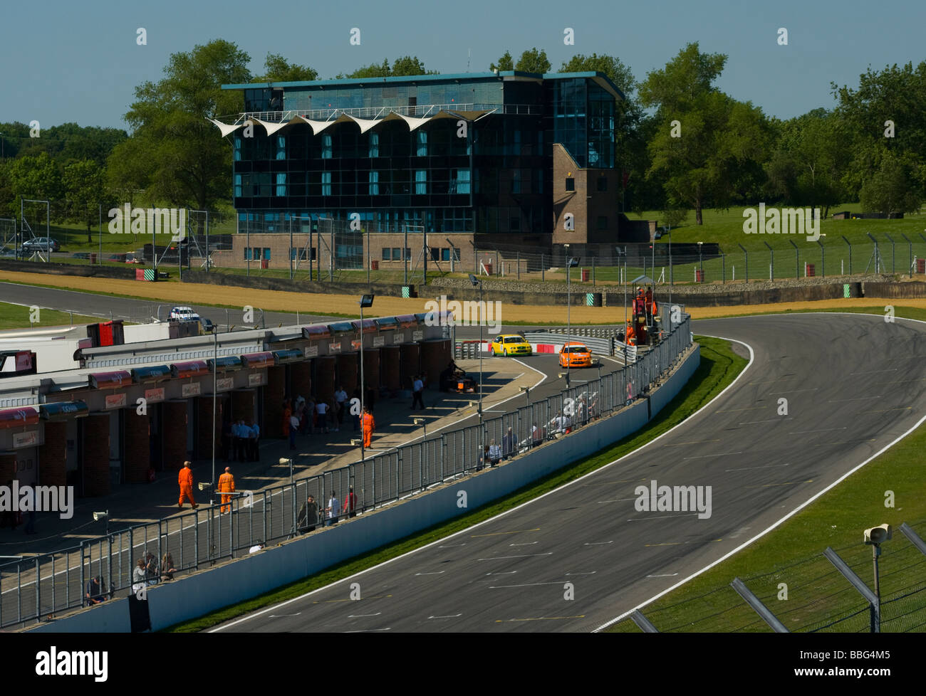 Clarke et courbe de la voie des stands à Brands Hatch, Kent Angleterre Banque D'Images