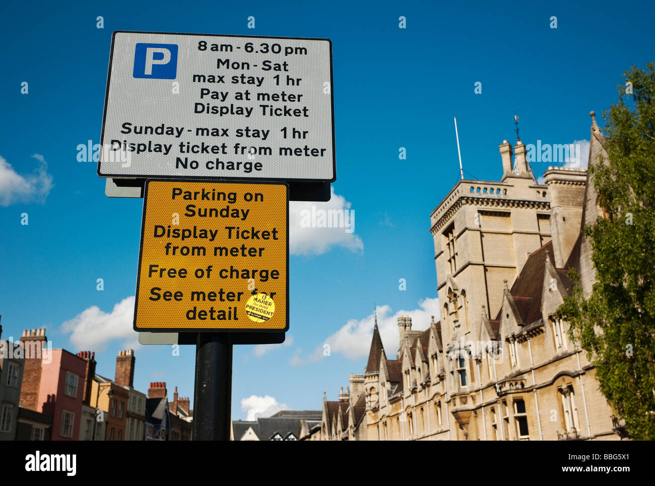 Parking voiture Avis importants dans le centre de Oxford Angleterre UK UE Banque D'Images