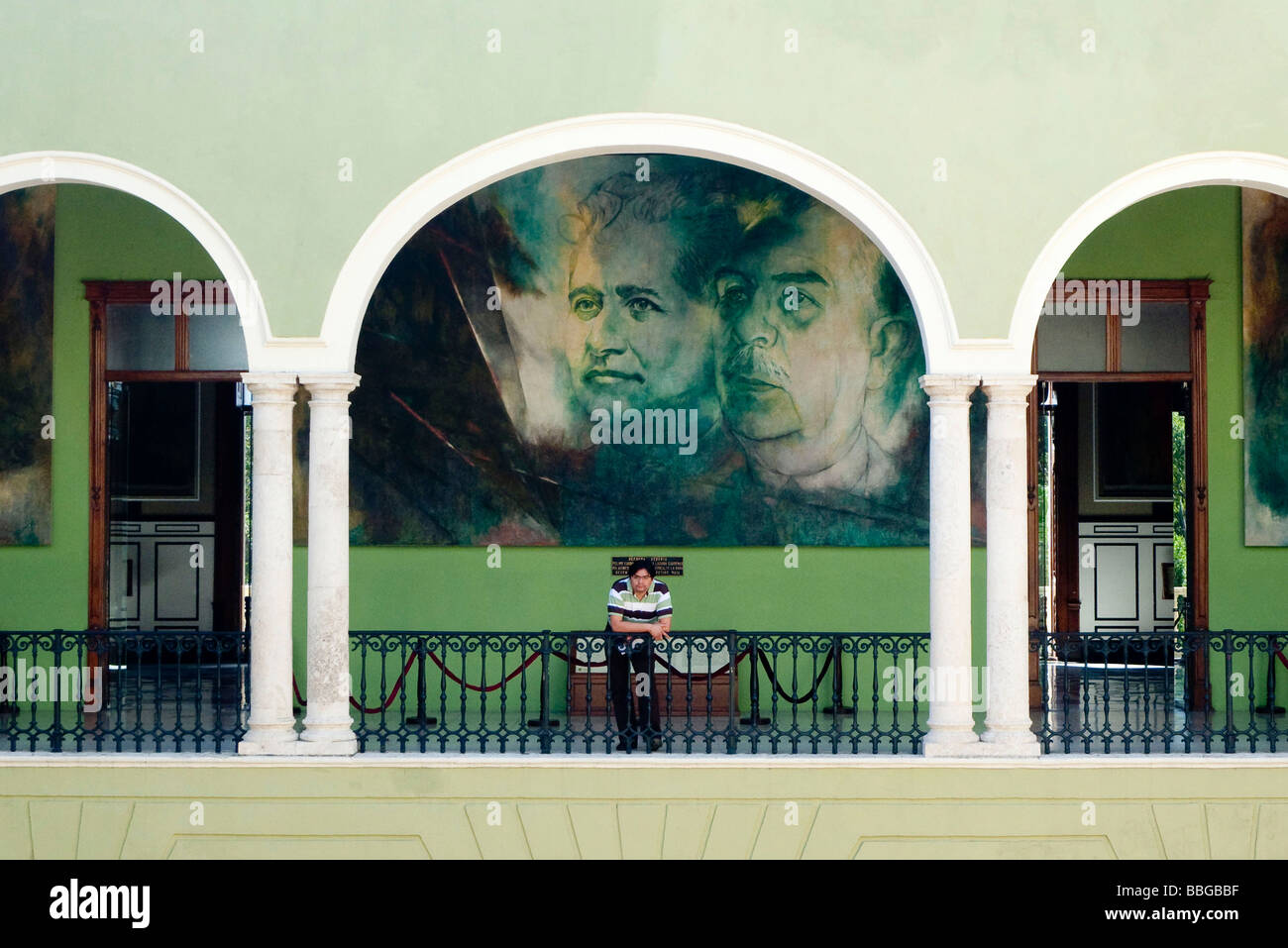 Palais du Gouverneur, Palacio de Gobierno, avec des peintures de Fernando Castro Pacheco, à Merida, Yucatan, Mexique, Amérique Centrale Banque D'Images